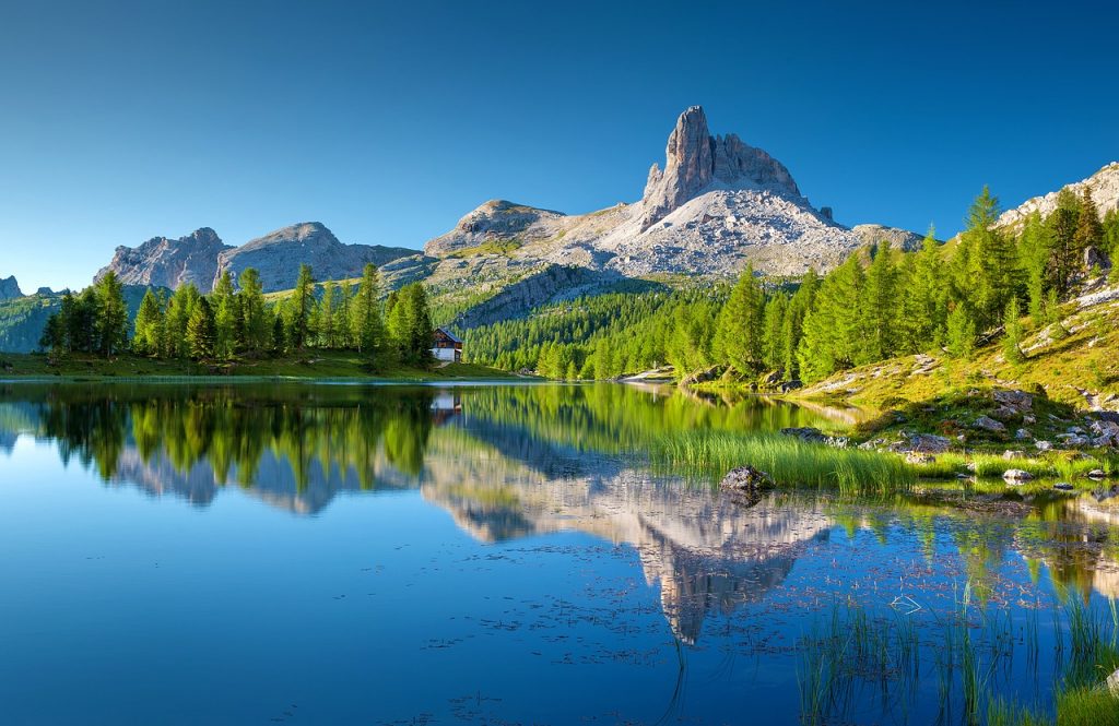 See mit Berg
